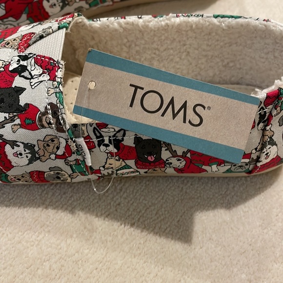 NWT TOMS Belmont holiday dog pattern slip on size 7 - Picture 6 of 6